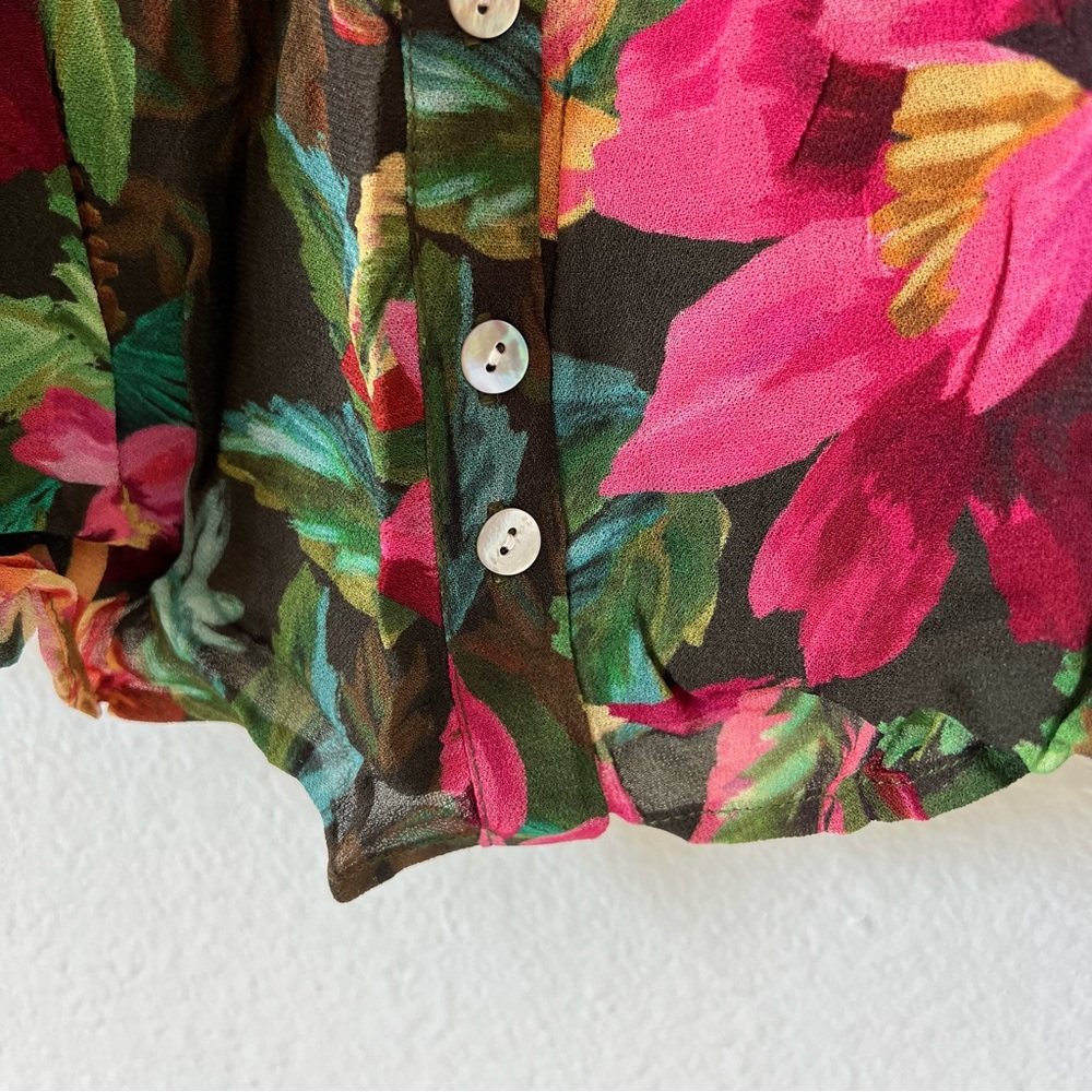 NWT FARM Rio + Anthropologie Pintucked Buttondown Blouse Top in Floral Print - Picture 8 of 9